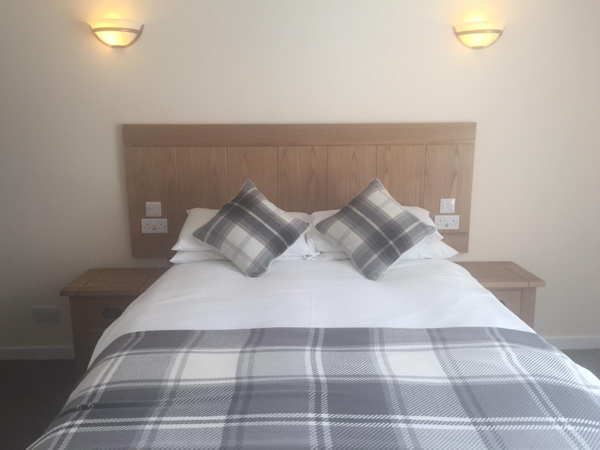 Caledonian Hotel Portree Dış mekan fotoğraf